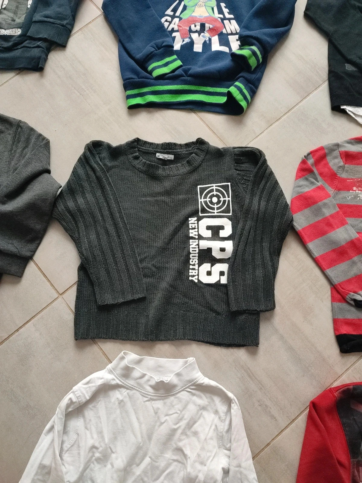 Lote de suéteres de 6 años – photo 10